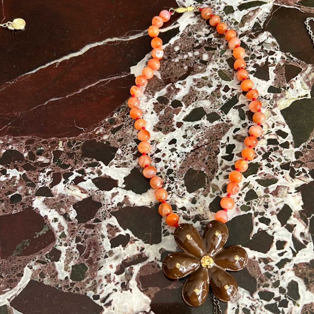 Cute flower necklace